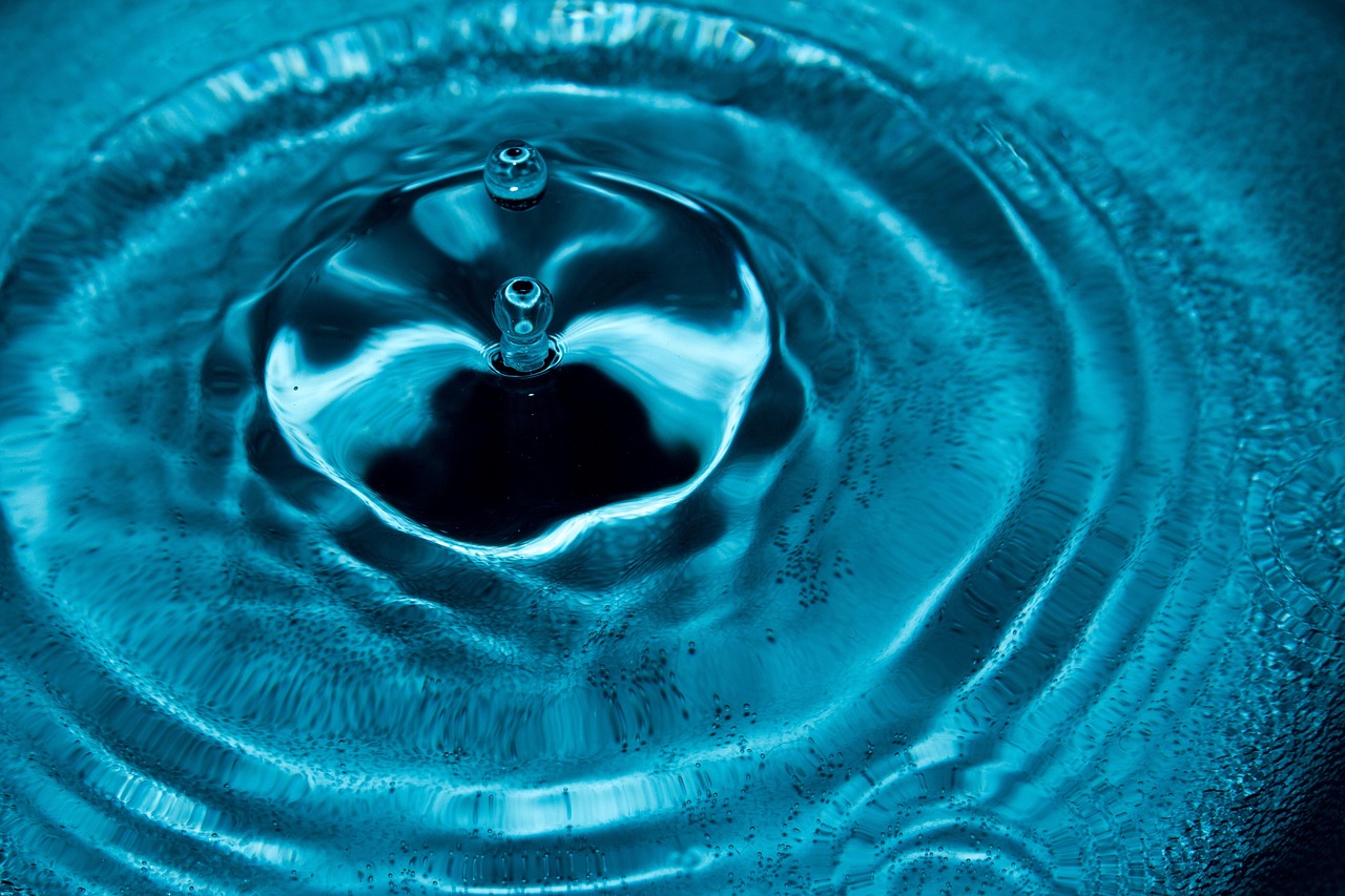 waterdrop, moment, water, nature, pool, waves, drops capture, to form, abstract, time, light, dazzle, drops of freezing, light lighting, blue