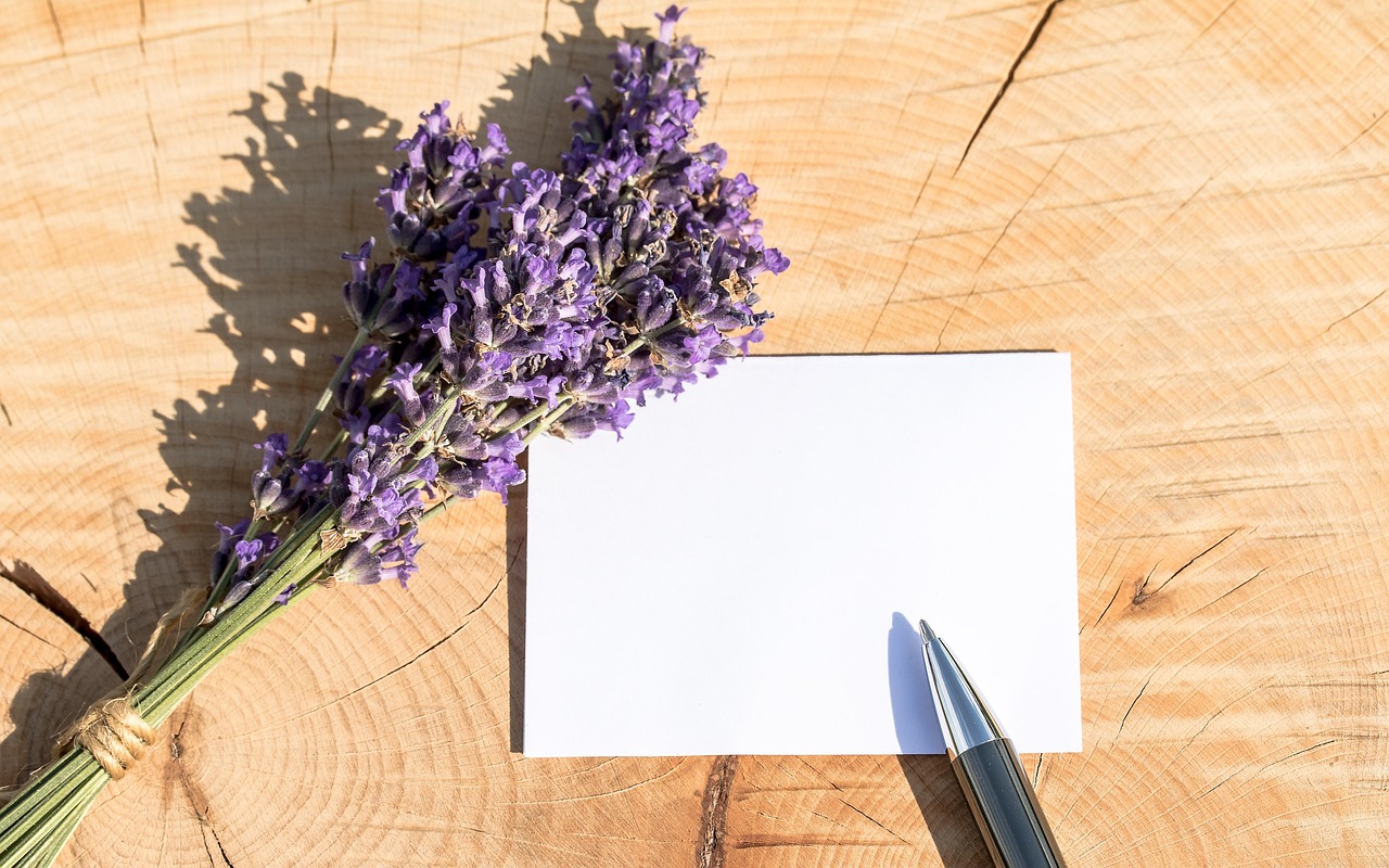 greeting card, thank you card, lavender, map, ballpoint pen, thank you, thanks love, thank you very much, all the best, write, write text, label, from my heart, small flower greeting, on tree trunk lying, lavender, thank you, thank you, thank you, thank you, thank you